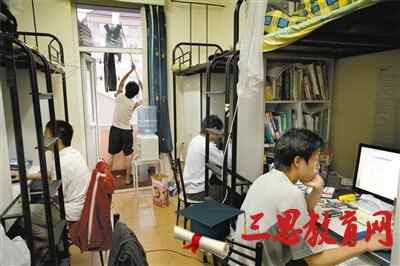 2018年贛南師范學(xué)院科技學(xué)院新生宿舍條件帶空調(diào),宿舍內(nèi)部環(huán)境圖片 2018年贛南師范學(xué)院科技學(xué)院新生宿舍條件帶空調(diào),宿舍內(nèi)部環(huán)境圖片